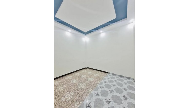 NGAY CHỢ TÂN HƯƠNG - HẺM XE HƠI - 3 TẦNG - 41M NHỈNH 4 TỶ