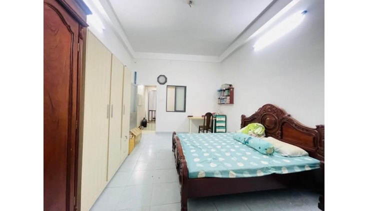 Nhà Hẻm Ôtô Đường Bùi Thế Mỹ Phường 10 Quận Tân Bình.