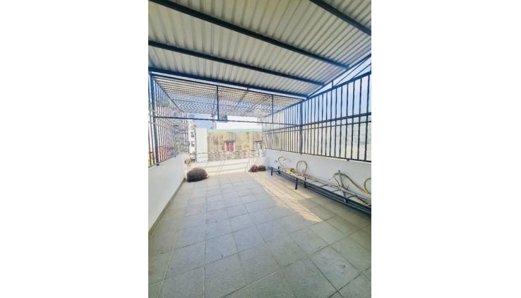NGAY CHỢ TÂN HƯƠNG - HẺM XE HƠI - 3 TẦNG - 41M NHỈNH 4 TỶ