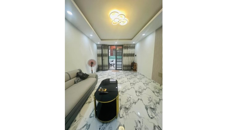 Nhà Đường Nguyễn Trọng Tuyển Phường 1 Tân Bình.