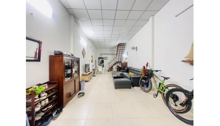 Nhà Hẻm Ôtô Đường Bùi Thế Mỹ Phường 10 Quận Tân Bình.