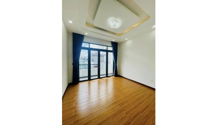TÂN SƠN NHÌ - SÁT MẶT TIỀN - NHÀ MỚI 3 TẦNG - 4PN - 56M NỘI THẤT ĐẸP GIÁ NHỈNH 6 ĐỒNG