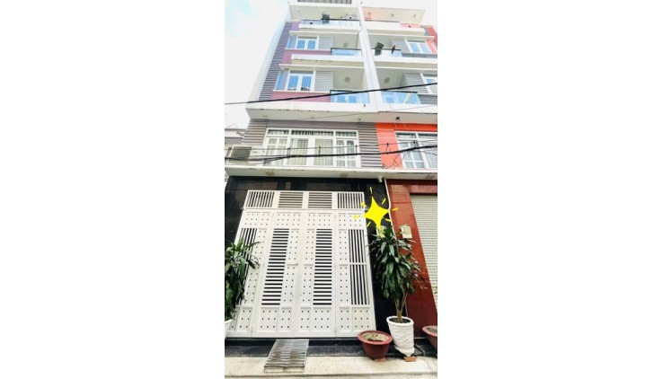 Nhà Hẻm Ôtô Đường Thích Quảng Đức Phường 5 Quận Phú Nhuận.