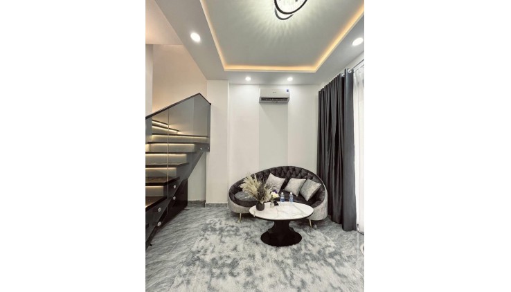 CHỈ NHỈNH 5 Tỷ- PHƯỜNG 10- TÂN BÌNH- 52m2( 4x15)- 2 TẦNG- 2 PN- TẶNG FULL NỘI THẤT.