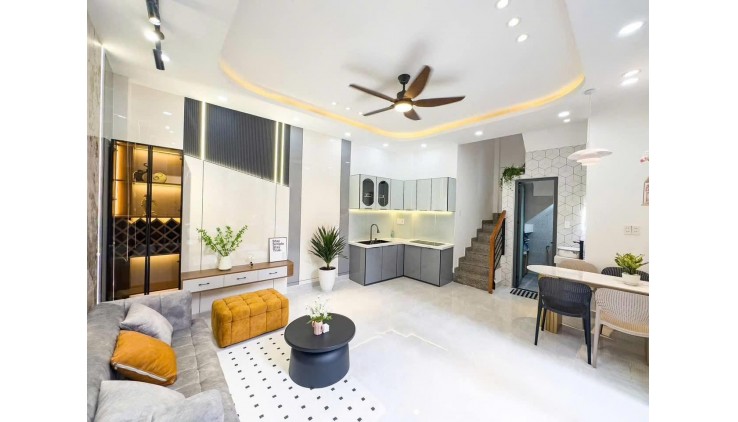 Bán nhà đẹp hẻm thẳng trục, Trần Khắc Chân, Phú Nhuận, 4 tầng, 3 PN lớn, nội thất đẹp, giá 5.85 tỷ TL