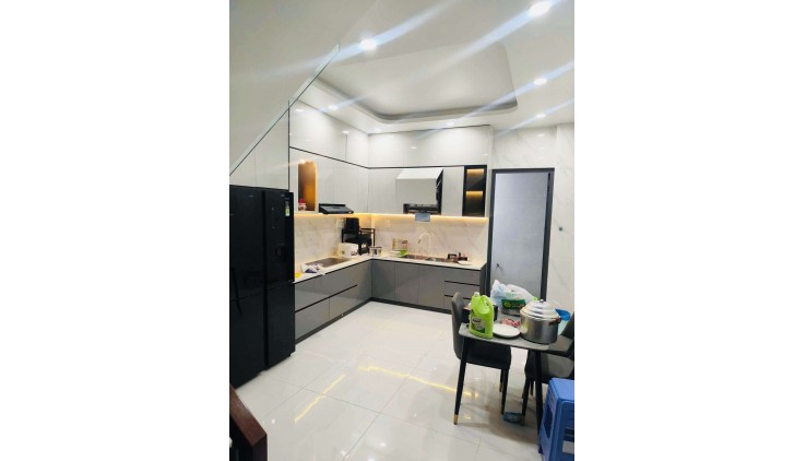 Nhà Siêu Phẩm Ôtô Ngủ Trong Nhà Đường Hòa Hưng Quận 10 Phường 13.