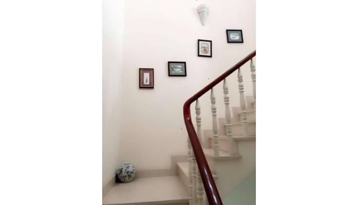 Nhà Hẻm Ôtô Sát Mặt Tiền Đường Thích Quảng Đức Phường 5 Quận Phú Nhuận.
