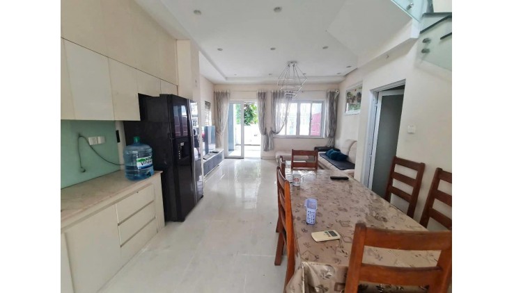Nhà KDC Mega Village, Khang Điền, cho thuê 13tr. tháng, diện tích 75m2, 3 tầng, 3 phòng ngủ