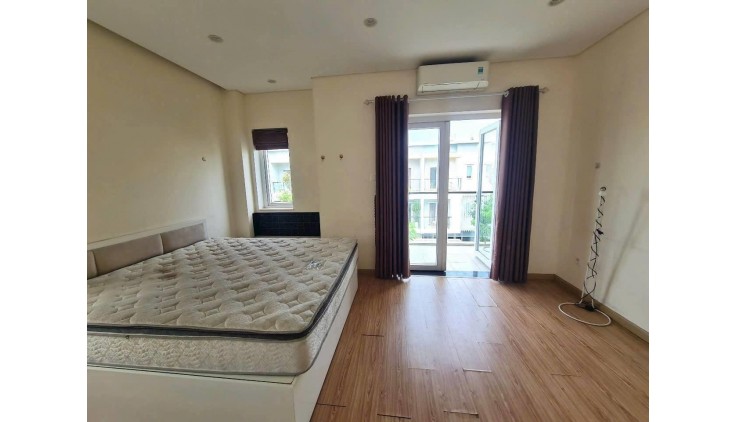 Nhà KDC Mega Village, Khang Điền, cho thuê 13tr. tháng, diện tích 75m2, 3 tầng, 3 phòng ngủ