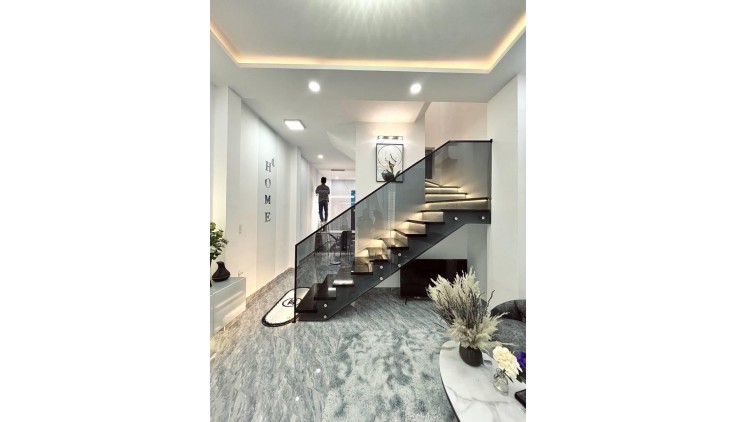 CHỈ NHỈNH 5 Tỷ- PHƯỜNG 10- TÂN BÌNH- 52m2( 4x15)- 2 TẦNG- 2 PN- TẶNG FULL NỘI THẤT.