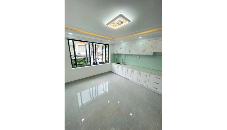 NHÀ MỚI 4 TẦNG XÂY 2025  - NGAY GIGAMALL PHẠM VĂN ĐỒNG - P.HIỆP BÌNH CHÁNH,THỦ ĐỨC