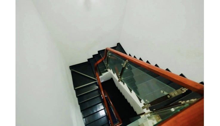 VỊ TRÍ KINH DOANH ĐỈNH - NGAY GẦN AEON TÂN PHÚ - 108M - 4 TẦNG - 5PN NHỈNH 8