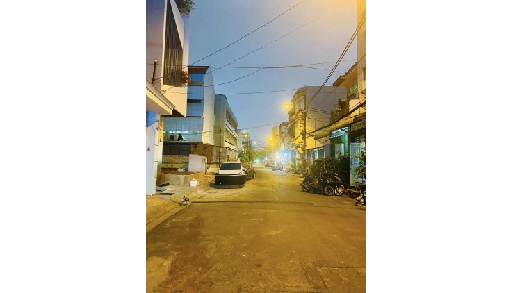 KHÔNG CÓ CĂN THỨ 2 - MẶT TIỀN GIÁ HẺM - N4.5*9.5 - 2 TẦNG - 3PN NHỈNH 3 TỶ