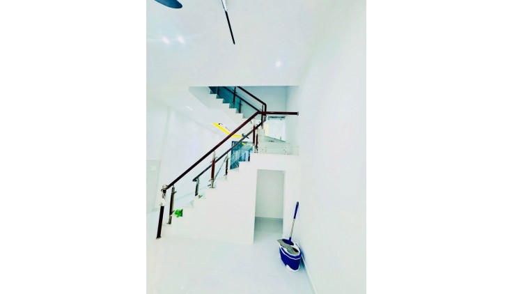 NHÀ MỚI 64M2 NỞ HẬU - 3PN - HẺM XE HƠI ĐỖ CỬA - NGAY GẦN AEON NHỈNH 5 ĐỒNG