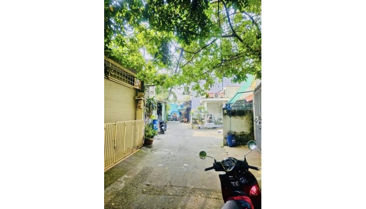 GIÁP TÂN PHÚ - DÒNG TIỀN 10TR - HXH THÔNG - SÁT MT - GẦN 100M NỞ HẬU NHỈNH 5 TỶ