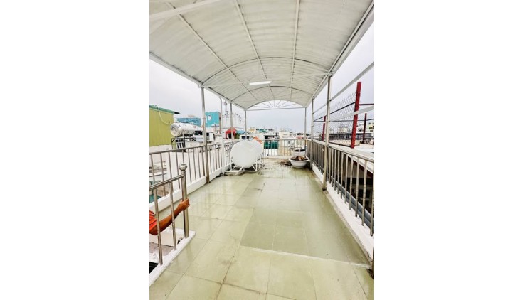 Nhà Đường Đoàn Văn Bơ Quận 4 Phường 9.