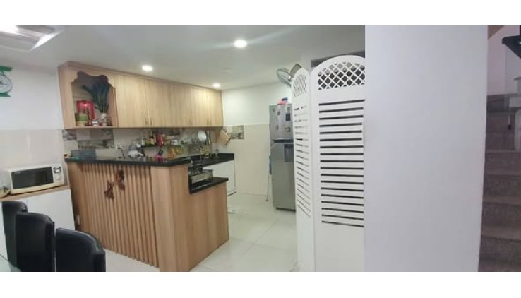 Nhà Đường Hoà Hưng Phường 13 Quận 10.