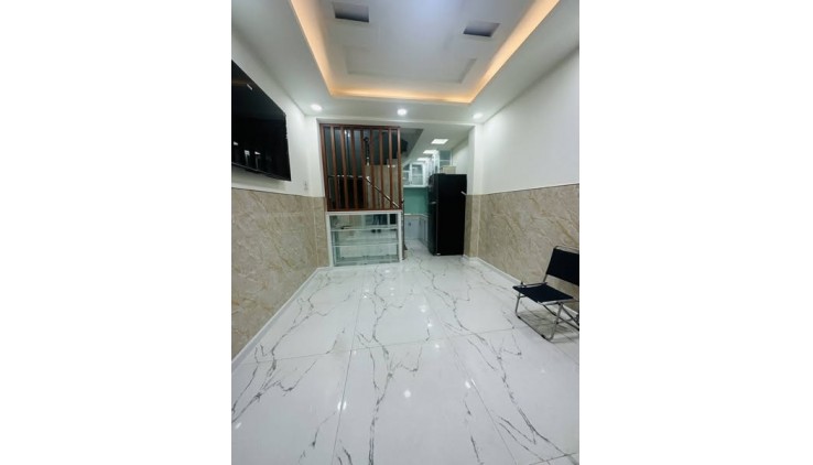 Nhà Đường Đoàn Văn Bơ Quận 4 Phường 9.