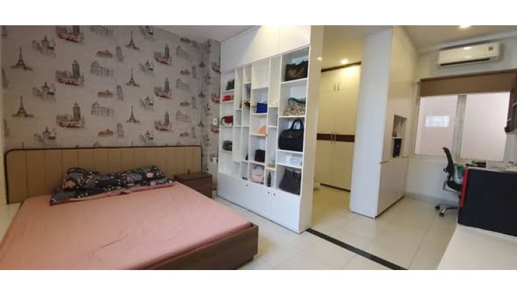 Nhà Đường Hoà Hưng Phường 13 Quận 10.