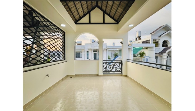 Bán nhà Khu Đồng Bộ Quang Trung, Phường 8. Nhà mới Tặng nội thất, giá 7.3 tỷ