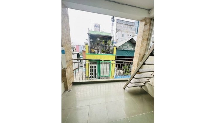 Nhà Đường Đoàn Văn Bơ Quận 4 Phường 9.