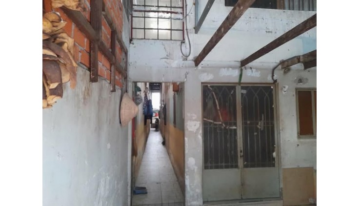 LÊ TRỌNG TẤN - NHÀ C4 2 TẦNG -  98M NGANG 4.4 NỞ HẬU - HẺM TẢI THÔNG CHỈ 6.x TỶ