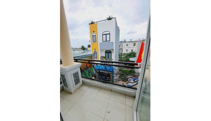 BÁN NHÀ 1/ HẺM XE TẢI THẠNH LỘC QUẬN 12 - 75M2 (4x19), 3 TẦNG, GẦN ĐẠI HỌC NGUYỄN TẤT THÀNH, NGÃ TƯ GA, GIÁP GÒ VẤP - GIÁ CHỈ 4.7 TỶ.
