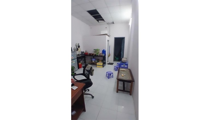 MẶT TIỀN KINH DOANH GẦN CHỢ HIỆP THÀNH QUẬN 12 - HƠN 100M2, NHÀ CẤP 4 CÒN MỚI Ở NGAY - TIỆN ÍCH VÂY QUANH - KHÔNG QUY HOẠCH - GIÁ CHỈ 4.x TỶ
