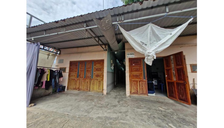 Bán nhà mặt phố Bưng Ông Thoàn, P. Phú Hữu, Q.9, 209m², 8.9 tỷ, 15PN, 16WC