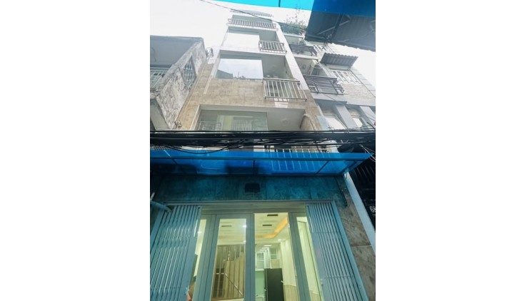 Nhà Đường Đoàn Văn Bơ Quận 4 Phường 9.