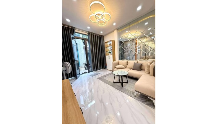 Nhà Đường Lý Thường Kiệt Phường 4 Quận Gò Vấp.