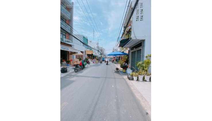 Mặt tiền 3 tầng, ngay chợ Ba Đình đường 12m Quận 8, nhỉnh 6 tỷ