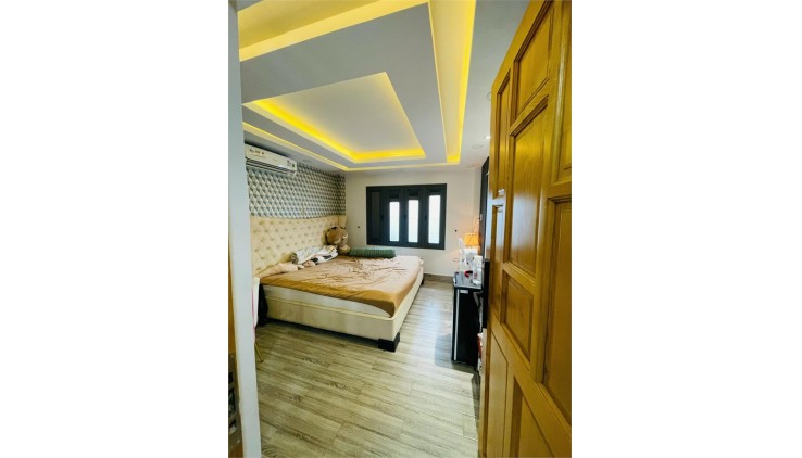Nhà 5 Tầng đường Bùi Quang Là, Hẻm 6m thông, gần Emart Phan Huy Ích, giá 7.43 tỷ