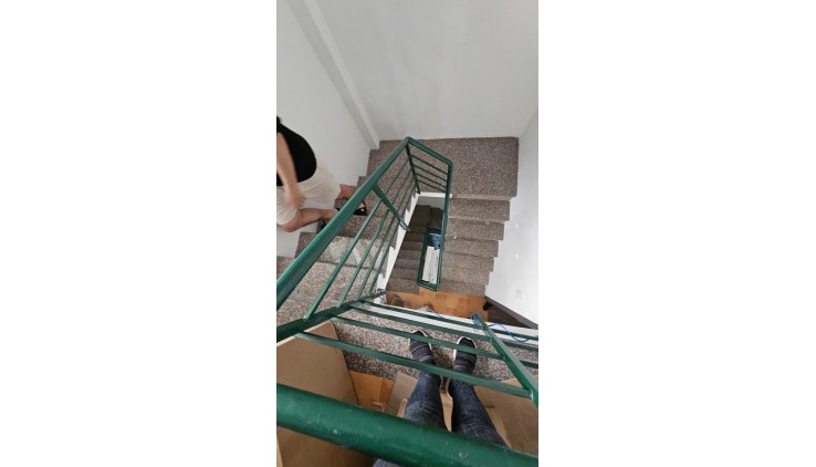 *QUẬN 5Nhà Hẻm Ôtô, Vị Trí Đẹp, Gần Đường 3Tầng BTCT Vào Ở Ngay.  
Thuê 11Tr-,Xíu 4Tỷ