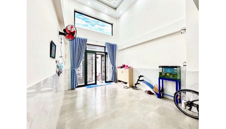 Bán nhà 55m2-5tang Lê Thị Riêng , đường 8m , liền kề UBND Q12 , 6 tỷ 0932030061