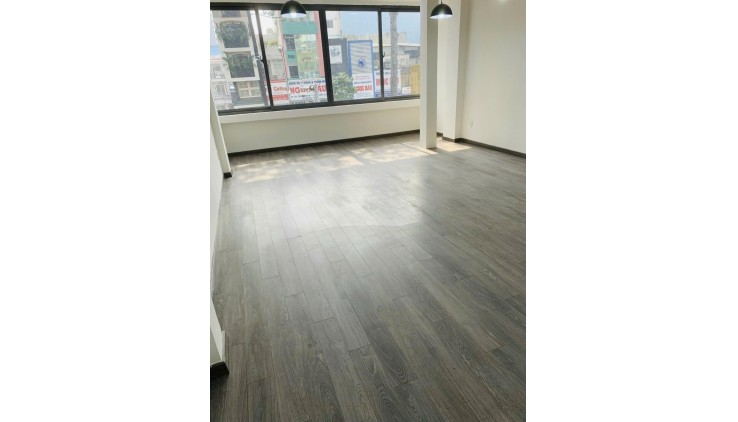 *Chỉ Hơn 30Tỷ, Mặt Tiền KD Vị trí Đắc Địa Trần Hưng Đạo Q1,72m,5Tầng,5PN-Sổ Nở Hậu