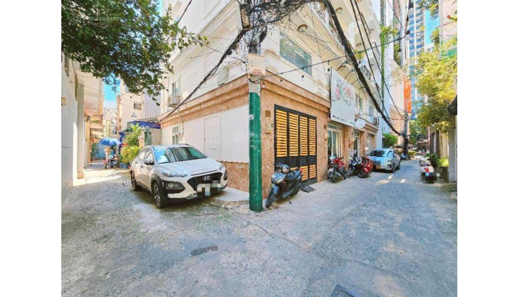 Nhà 4 tầng - 86m2 - trung tâmt Quận 10 - dòng tiền 60tr/tháng - ngay vòng xoay Dân Chủ