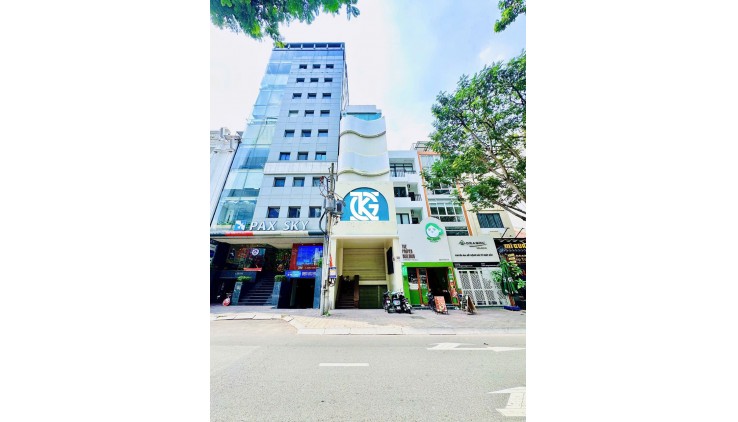 Cho Thuê 19 Trương Định Q3 DT 5,2x26m, Hầm lửng 5 lầu