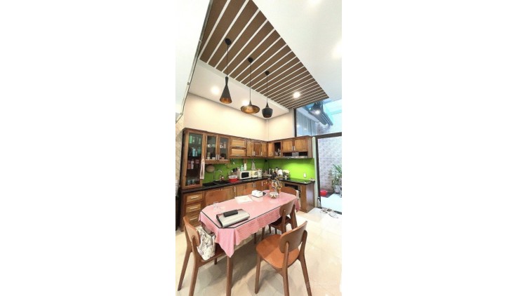 HXH Thoại Ngọc Hầu giáp Luỹ Bán Bích 4x16m2 3PN ST bán gấp trả nợ, giá chỉ 5 tỷxx
