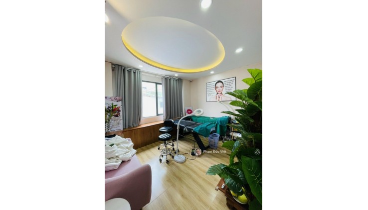 Bán tòa nhà CHDV thu nhập 50tr 4 tầng 9 phòng 8tỷ5 HXH Hoàng Hoa Thám P5 Bình Thạnh gấp gấp