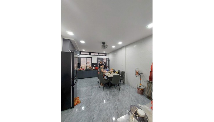 **K.hu V.ip,Mặt Tiền KD Khu Phan Xích Long–Nhà Mới Đẹp Full Nội Thất-89m2 Nở Hậu-Xíu 16Tỷ