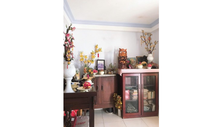 Mặt tiền Chợ Thạch Đà, Nhà 5 Tầng (4x20m). Vị trí đẹp, cho thuê giá cao.