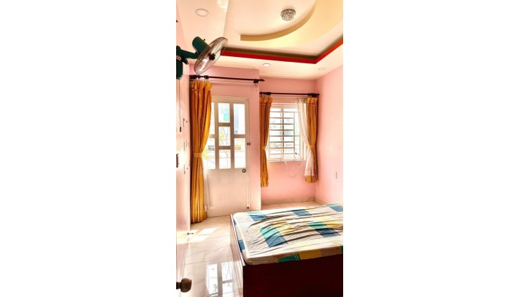 QUẬN 5 Bán Gấp Nhà HXH 20M Ra MT Lê Hồng Phong 51m, 5Tầng,Nhà Đẹp Full Nội Thất Vào Ở Ngay.