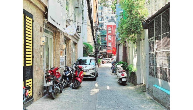 Nhà 4 tầng - 86m2 - trung tâmt Quận 10 - dòng tiền 60tr/tháng - ngay vòng xoay Dân Chủ