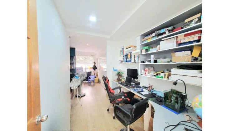NHÀ PHỐ khu VIP ĐẶNG THÙY TRÂM, BÌNH THẠNH - NGANG 6M - 5 TẦNG - GIÁ TỐT BÁN GẤP