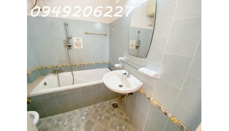 Xe Hơi Tránh Bùi Đình Tuý Bình Thạnh DT 52m2, 4 Tầng 4PN, Ở Ngay Chỉ 8 Tỷ 5