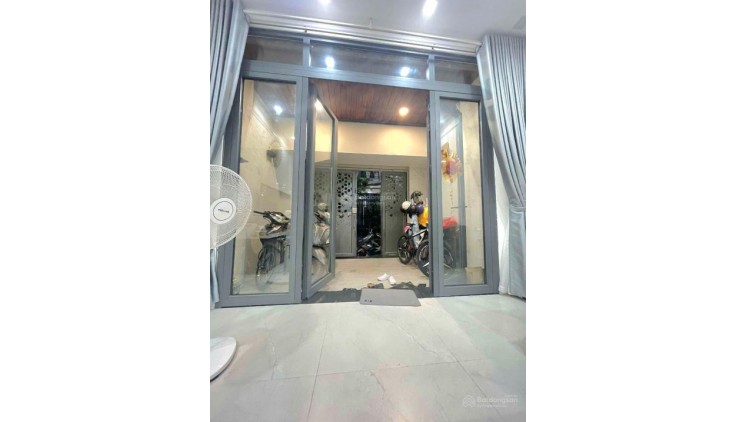 HXH Lũy Bán Bích giao Hòa Bình gần Đầm Sen 4T BTCT - 4x18m giá chỉ 6 tỷzz