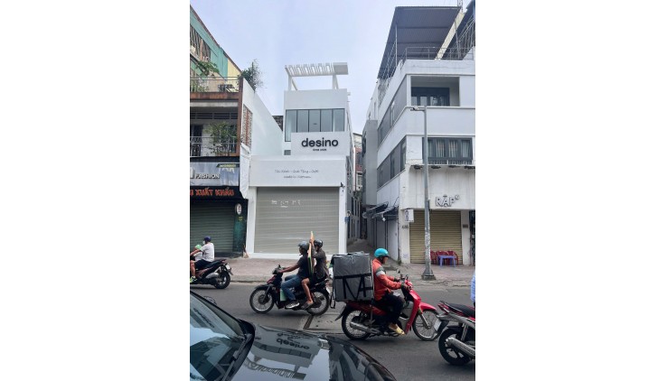 Cho thuê nhà 4 tầng MT 530 Lê Văn Sỹ P.14 Quận 3 DT 5,5x25m NH 7m = 98 m2