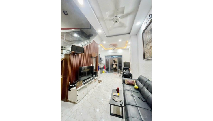 Cần tiền bán gấp nhà  HXH Lê Đình Thám, Q.TP 4x12.5m2 2T ST giá chỉ 5 tỷ