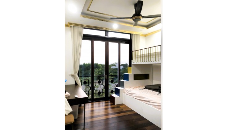 Cho thuê nhà 3 tầng 250m2 3pn đường 4 - Trường Thọ